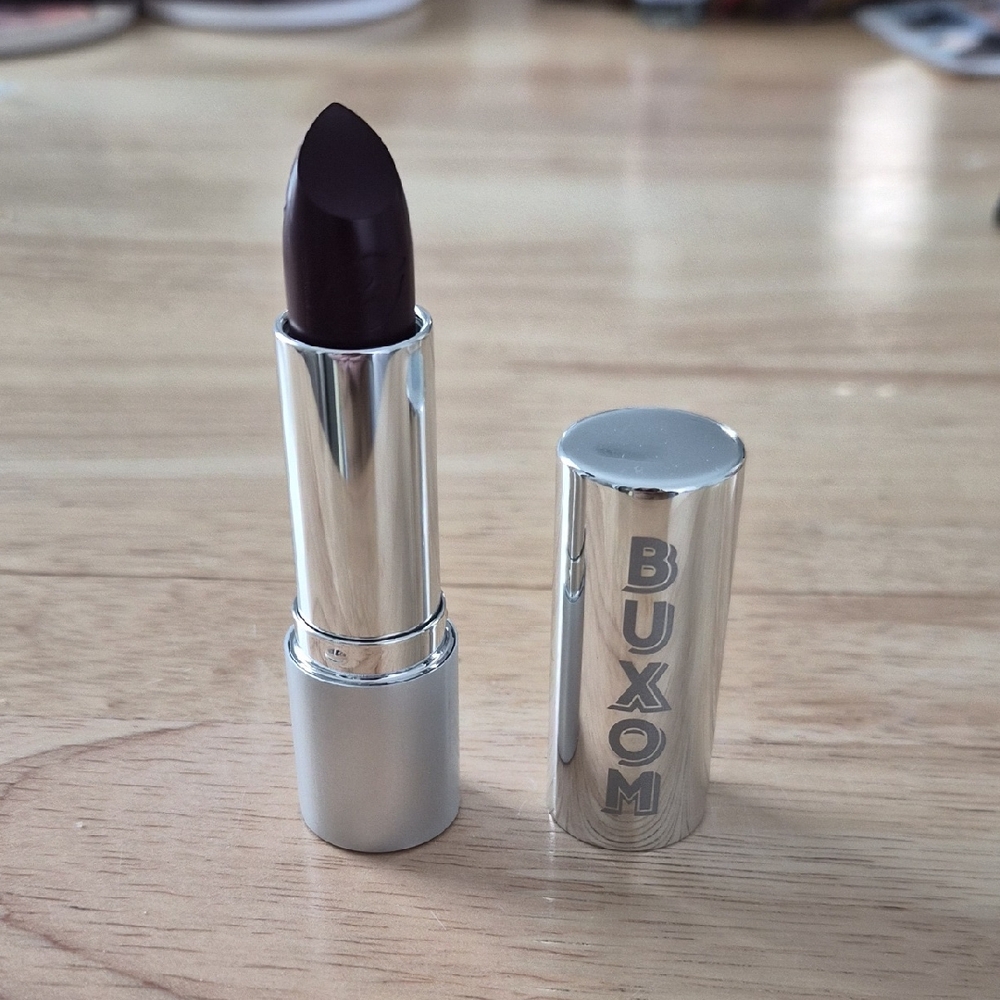 Buxom Plumping Lipstick